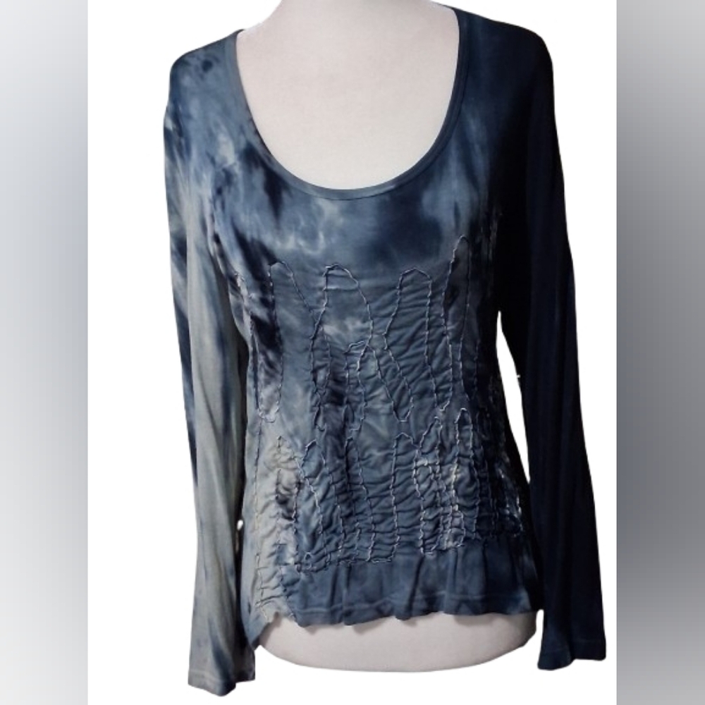 VTG Casual Freedom Tye Dye Ruched Long Sleeve Shirt Textured front, Large